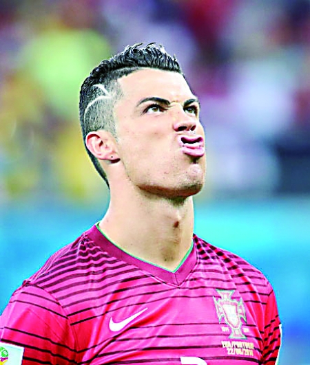 记者：卡瓦哈尔将于周四或周五接受手术，正在等膝盖消肿