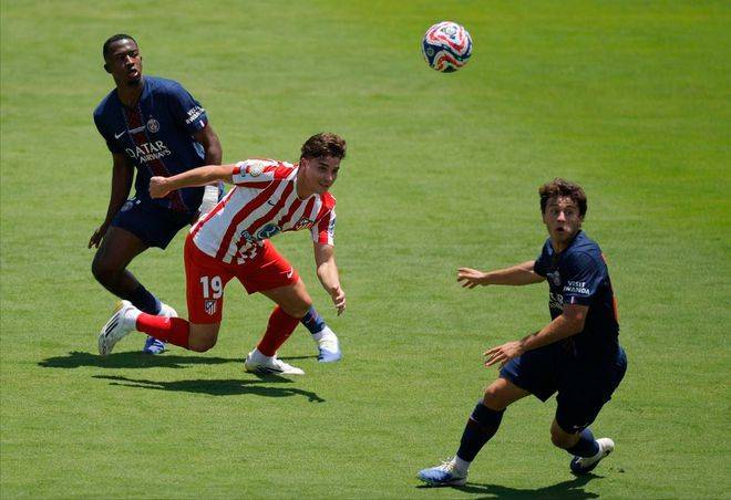 后卫球员 后卫球员