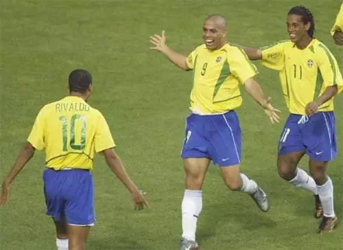 毫无还手之 毫无还手之