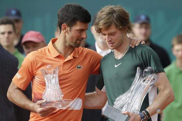 仅是阵容升 仅是阵容升